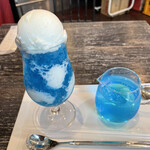 サーティーンカフェ - フルクリームソーダの青空