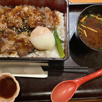 和食さと - 息子　ステーキ重・1318円