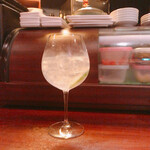 トロス スペイン グリルバル - ジントニック