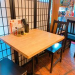 直季 長崎中華&九州地酒 - カウンター席後方のテーブル席