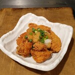 Fried chicken with plenty of grated ponzu sauce