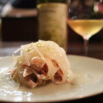 福星 - 但馬鶏の蒸し鶏 梨スライス乗せ