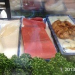 すし豊 - 2013.4.21(土)21時半予約訪問 寿司一貫で、三重奏から五重奏を味わえる喜びと幸せに、畏敬の念を表します。