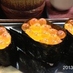 すし豊 - 2013.4.21(土)21時半予約訪問 寿司一貫で、三重奏から五重奏を味わえる喜びと幸せに、畏敬の念を表します。