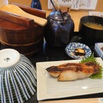 おひつ膳 田んぼ - 