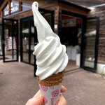 清里ミルクプラント - ソフトクリーム ¥360 (税込)