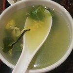 香港屋台 九龍 - ランチセットのスープ
