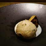 シャテーニュ - 徳島産鱧のベニエ　マヨネーズと大葉のソース