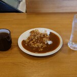 Kodachi - 
                        ◯カレーライス
                        食べ放題となる
                        具材は細かく切られて煮込まれて
                        ほぼ液体なカレーとなる。
                        食べてみるとホントに辛口カレーだった！
                        割とピリ辛で食べるとスープの味わいを
                        感じなくなる位