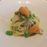 Fujiya 1935 - 手延べパスタ　金目鯛とウニとスナップエンドウのソース