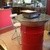 姜家 - 内観写真:ドラム缶テーブルとパイプ椅子