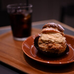 THE CITY BAKERY - ピーナッツバターシュークリーム＠税込529円