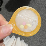 海老丸らーめん - 開店前の並び中に配られた冷凍ゼリー♪