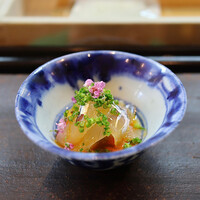 松寿司 - さより 卵黄醤油