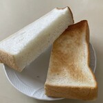 ブーランジェリー ベルドール - ベルドール食パン（そのまま＆トースト）
