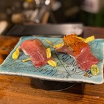魚魚郎 - 和牛ウニ寿司