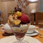 AfternoonTea TEAROOM - 渋皮栗とカシスのパフェ