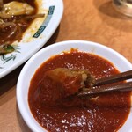 Hidaka ya - 追加辛味噌はバクダン、餃子、大宮坦々麺全部に利用