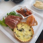 キッシュランチ 生ハム(1000円)