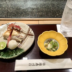 築地 寿司岩 - 焼き魚と突き出し