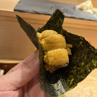 SUSHI TOKYO TEN、 新宿店 - 紫雲丹