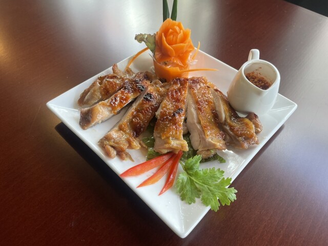 タイ風グリルチキンのコリアンダーディップソース添え レシピ