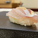 兄弟寿し - 地物血鯛