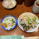 天三 - 漬物、サラダ