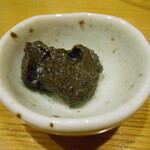 鮨処 酒主 - まぐろのお刺身に付けながら頂きました