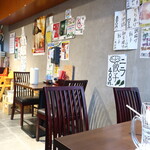 麺酒房 龍安 - 店内の様子