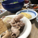 Hachiman - 肉じゃがと小鉢