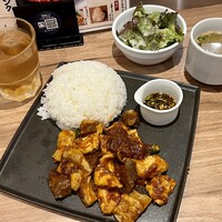 十勝ハーブ牛焼肉 MONMOM - 