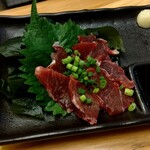 Tachinomi Hodenasu - 鮪ののど肉刺身　580円