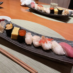 h Kunizushi - 握り寿司