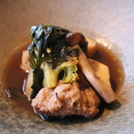 ヴィラ・デラ・パーチェ - 甲殻類のスープに烏賊つくね