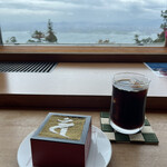 喫茶れいほう - 梵字 ほうじ茶マロンテラミス
            アイスコーヒー