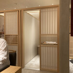 Shibuya Sushi Matsumoto - 個室が4つあります！使い勝手良いですね！