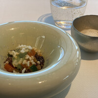 ベージュ アラン・デュカス 東京 - 