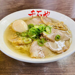 Sengokuya - 塩よくばりメン(中太ちぢれ麺)　900円