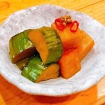 Shichifuku Gyouzarou - 大根と胡瓜の山椒醤油漬物