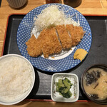 Taishuu Tonkatsu Kanda - ロースかつ定食