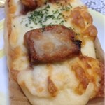 HeartBread ANTIQUE - 豚角煮のパン