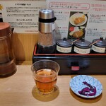 とんかつ檍 - 卓上配置物