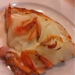 ウィルビウス - アミューズ：桜海老と新たまねぎのタルトフランベ