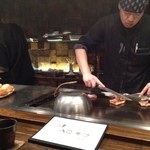 若い料理人さんの、テキパキとした調理。接客も良いです＾＾