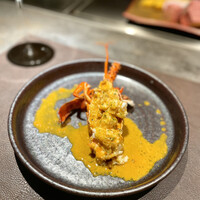 新宿 鉄板焼き YOKOTA - 魚介　活け伊勢海老　特製雲丹ソース