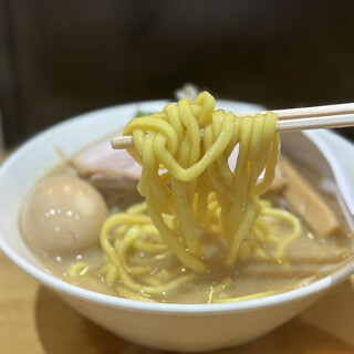 MISO HANAMICHI - 料理写真:味玉味噌ラーメン