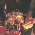 ニューヨークバー アッパークラブ シャンパン＆シガー - やはり、女性の手の方が良い