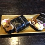 おもと - 巻寿司を切ってもらいました。