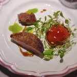 Saucer - シェフの出身地の卵。これを付けながら頂きます。